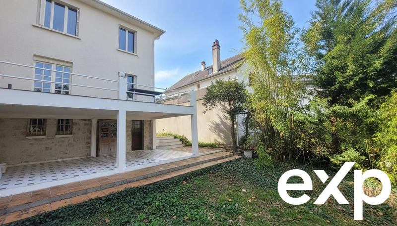 Maison - 110 m² - 4 pièces