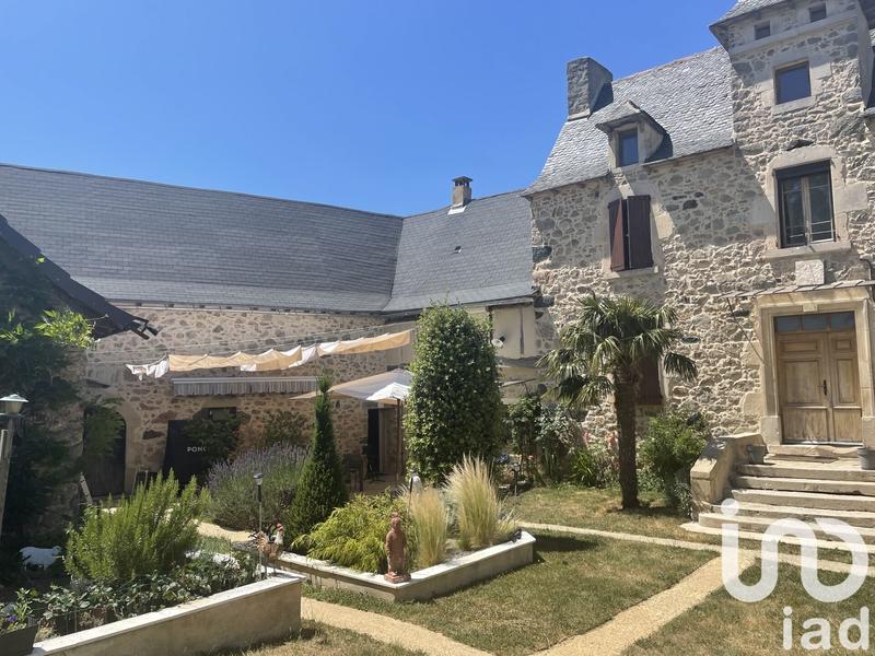 Maison de campagne - 215 m² - 6 pièces