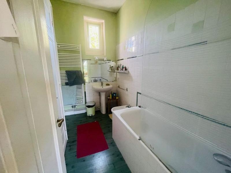 Maison bourgeoise - 180 m² - 8 pièces