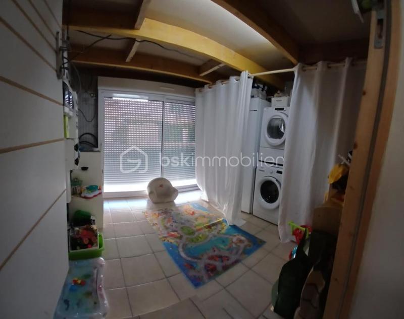 Maison - 95 m² - 5 pièces