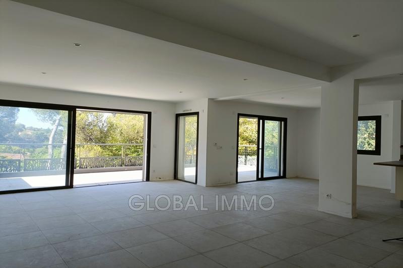 Appartement - 153 m² - 5 pièces