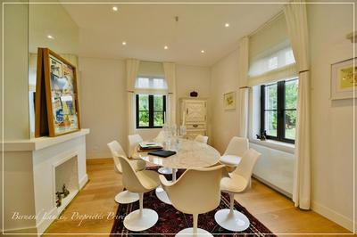 Maison - 184 m² - 7 pièces