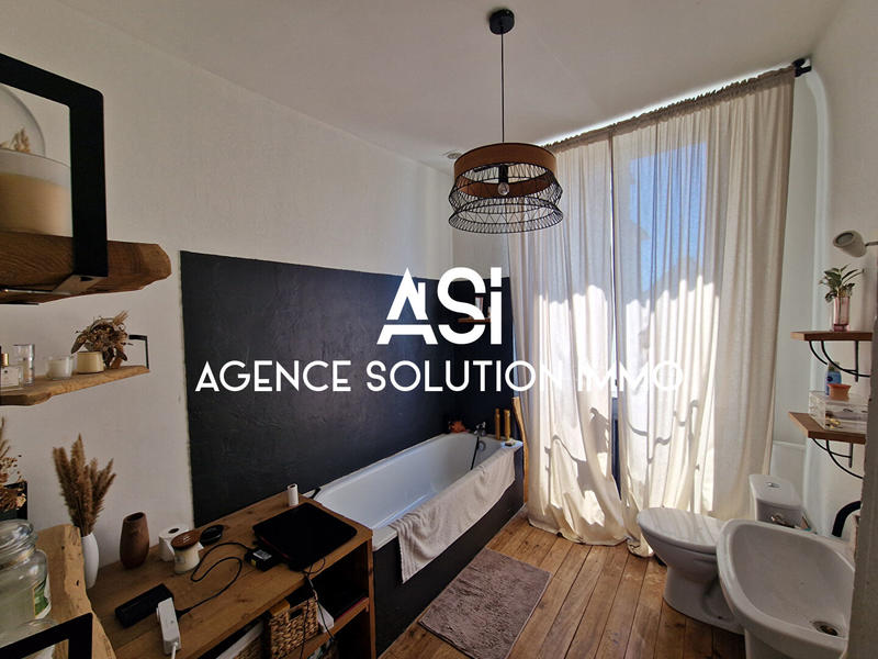 Maison - 405 m² - 10 pièces