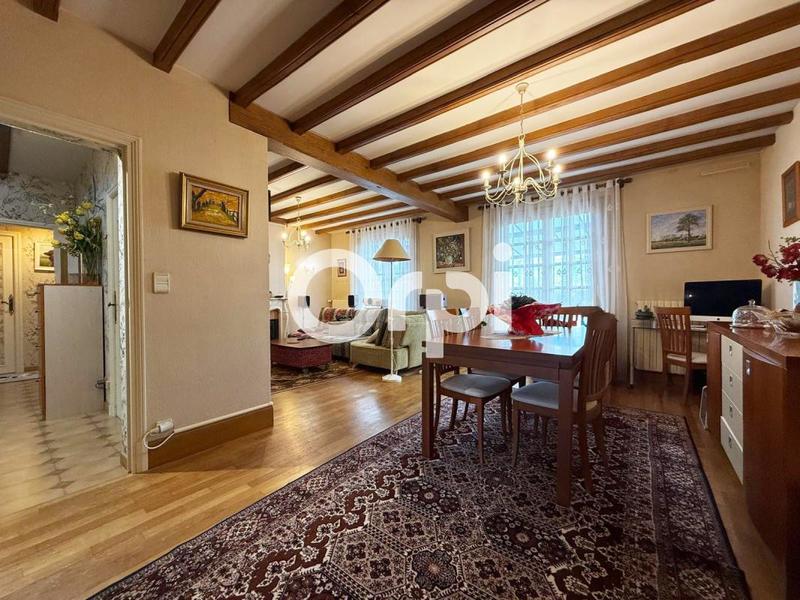 Maison - 160 m² - 7 pièces