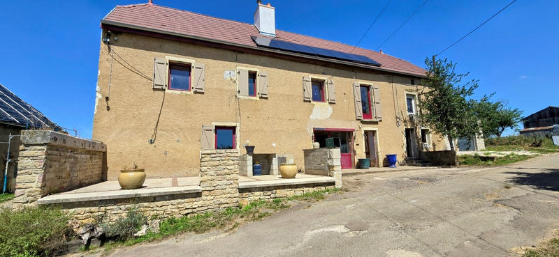 Maison - 200 m² - 8 pièces