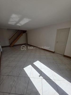 Maison - 152 m² - 6 pièces