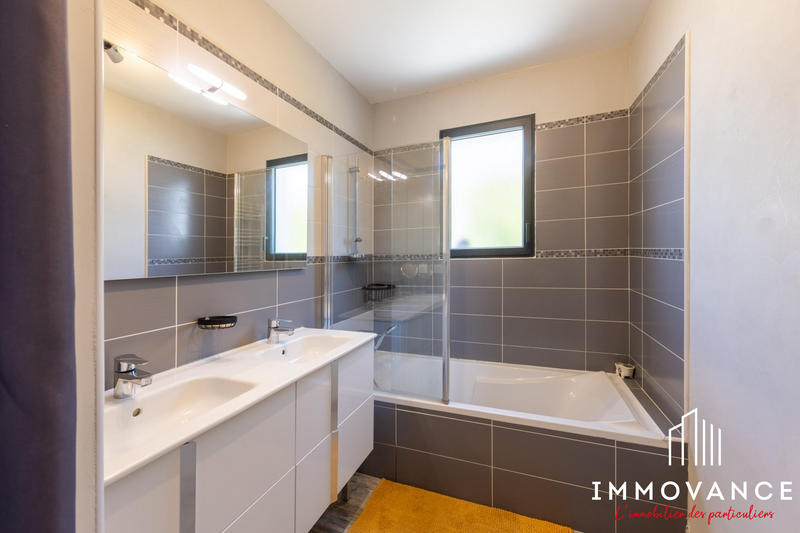 Maison - 118 m² - 4 pièces