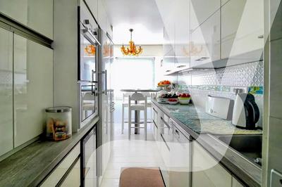 Appartement - 80 m² - 4 pièces