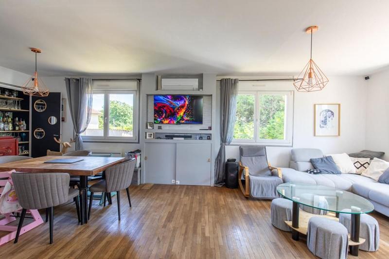 Maison - 140 m² - 5 pièces