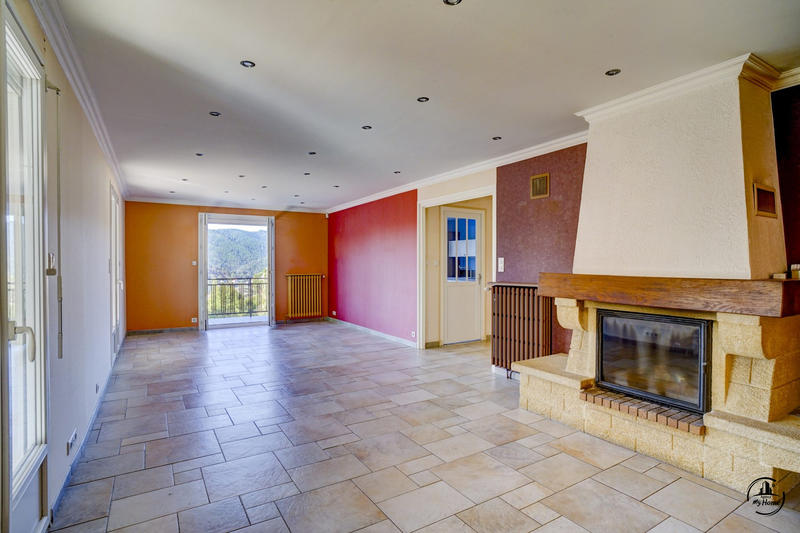 Villa - 175 m² - 8 pièces