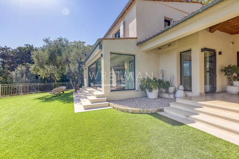 Villa - 190 m² - 7 pièces