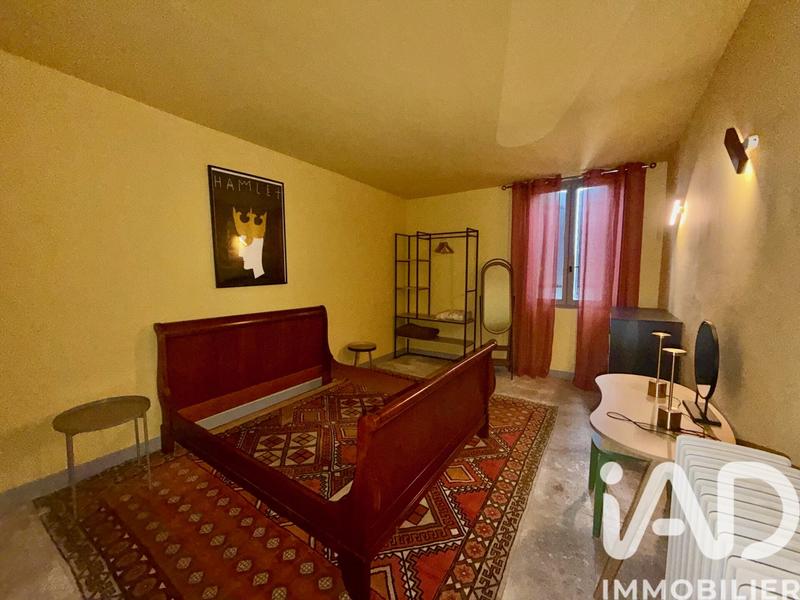 Maison - 217 m² - 7 pièces