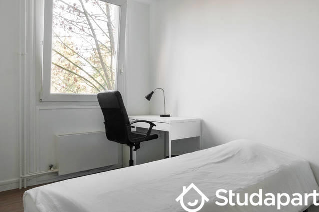 Chambre - 11 m² - 1 pièce