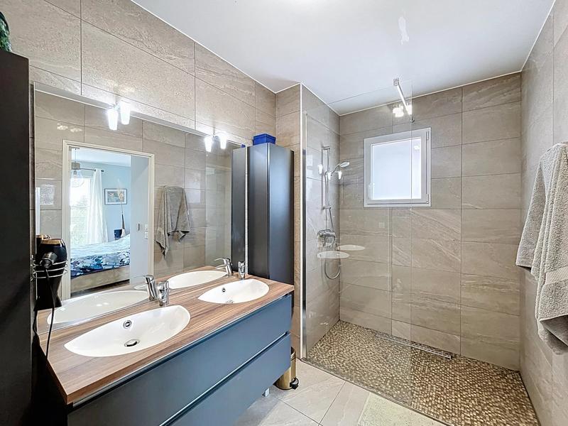 Appartement - 92 m² - 4 pièces