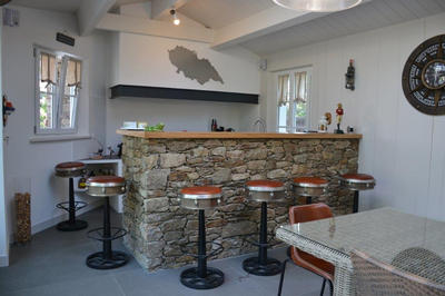 Maison - 224 m² - 11 pièces