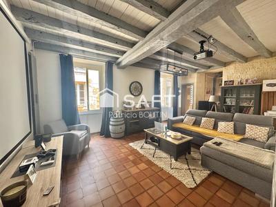 Maison - 255 m² - 10 pièces