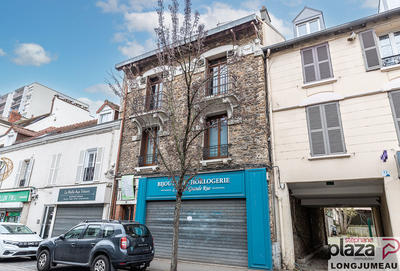 Appartement - 82 m² - 4 pièces