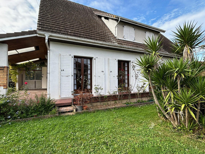 Maison - 150 m² - 7 pièces