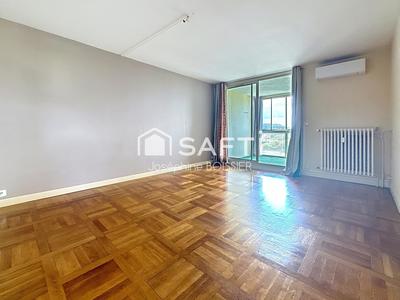 Appartement - 88 m² - 3 pièces