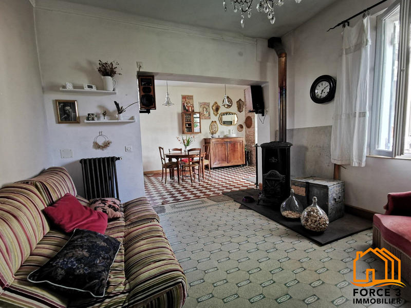 Maison - 250 m² - 11 pièces