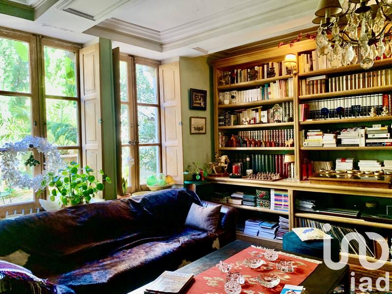 Maison - 445 m² - 14 pièces