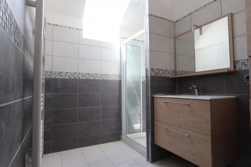 Maison - 310 m² - 8 pièces