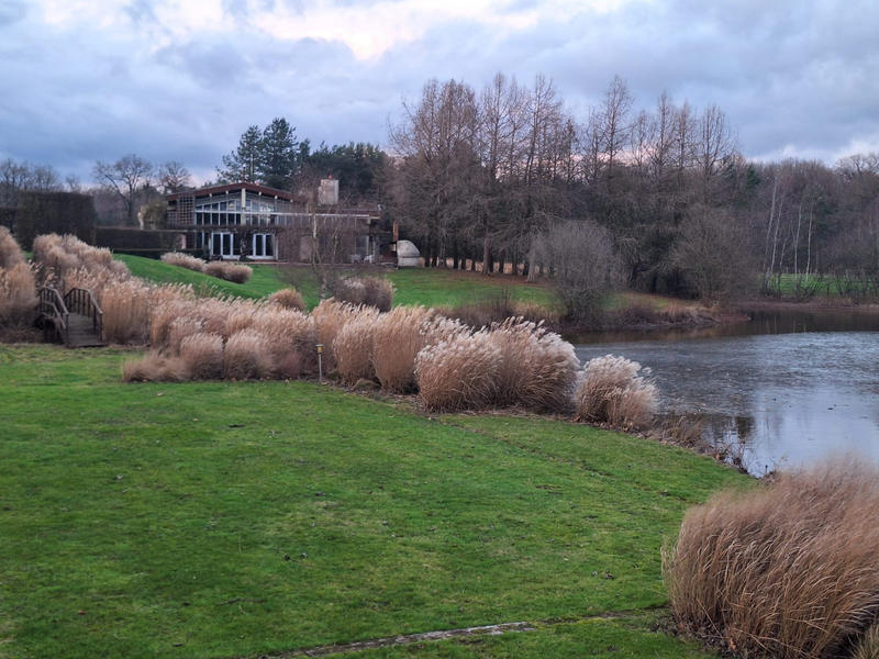 Maison contemporaine - 311 m² - 10 pièces