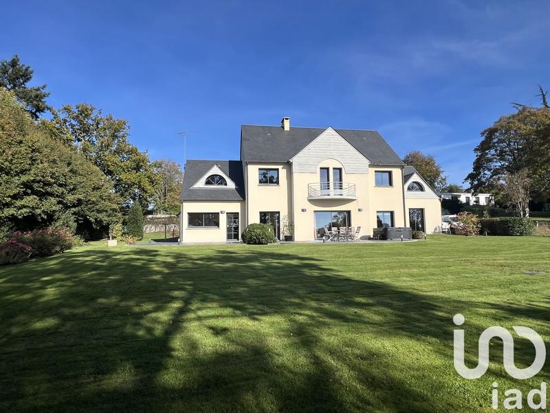 Maison - 296 m² - 8 pièces