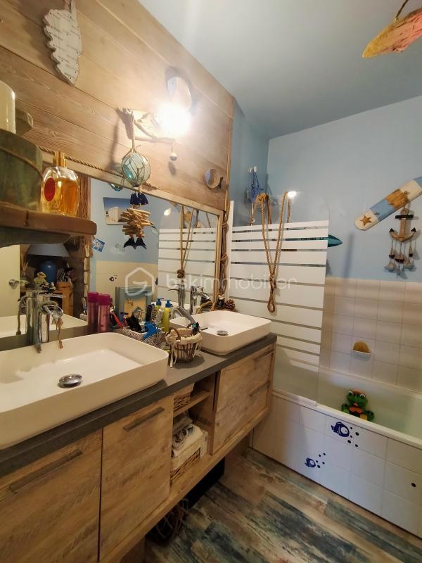 Appartement - 95 m² - 4 pièces