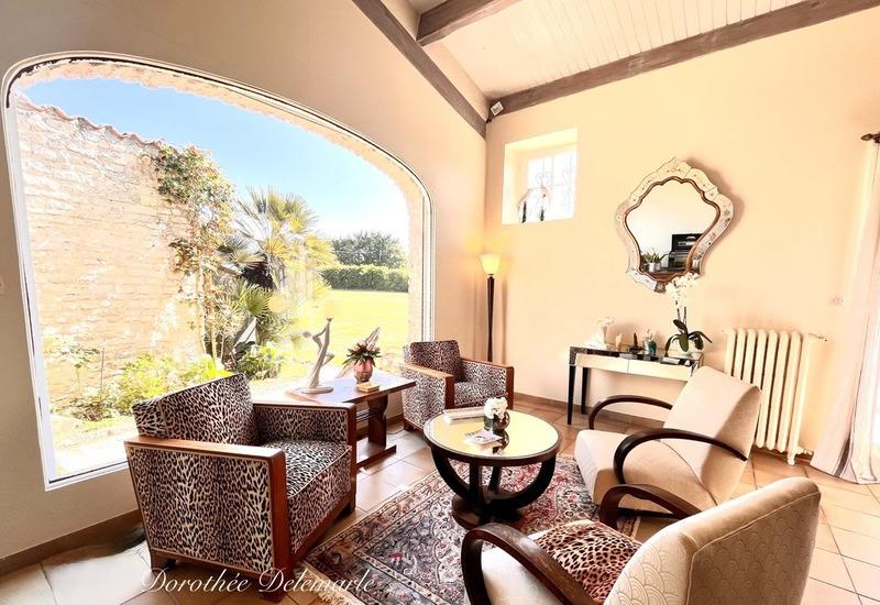 Maison - 244 m² - 5 pièces