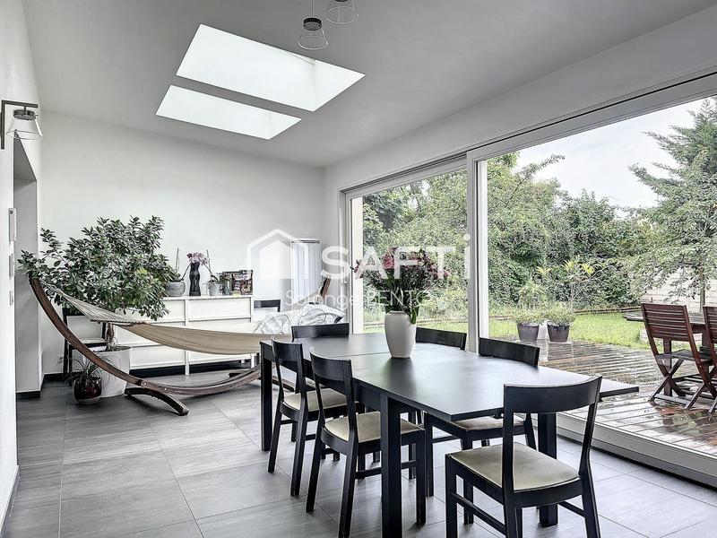 Maison - 192 m² - 8 pièces