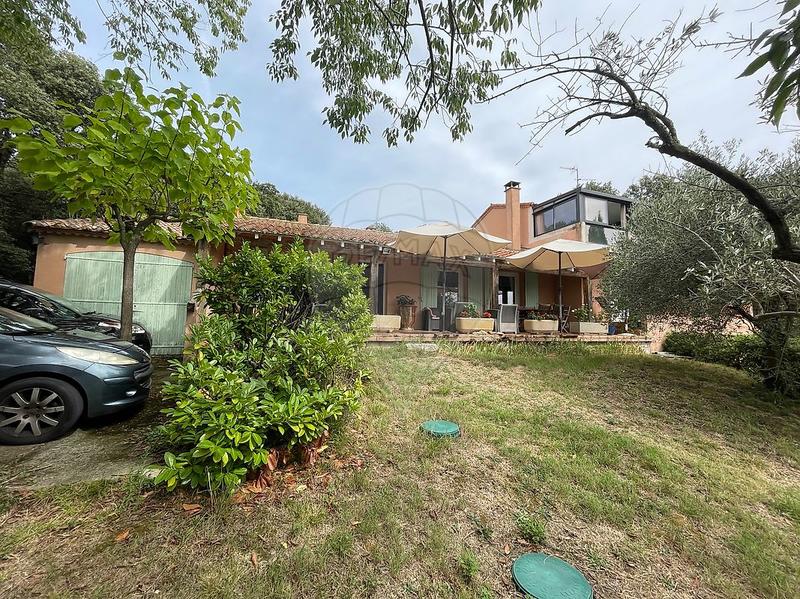 Maison - 152 m² - 6 pièces