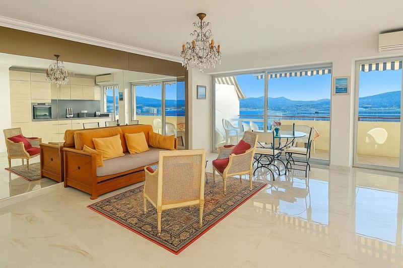 Appartement - 75 m² - 3 pièces