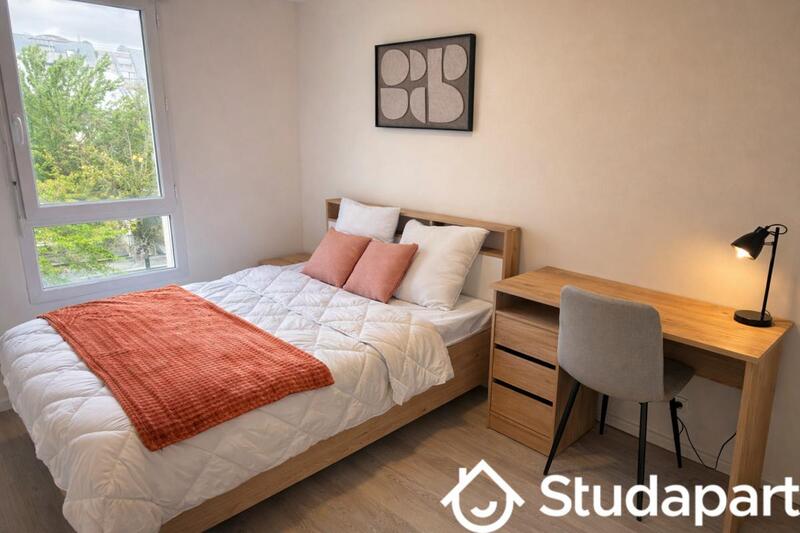 Chambre - 10 m² - 1 pièce