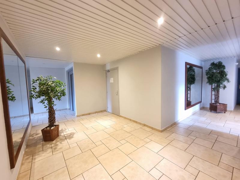 Appartement - 92 m² - 4 pièces