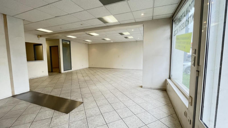 Local d'activité / Entrepôt - 674 m²