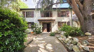 Maison bourgeoise - 215 m² - 8 pièces