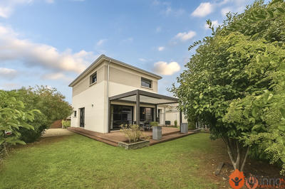 Maison - 130 m² - 5 pièces