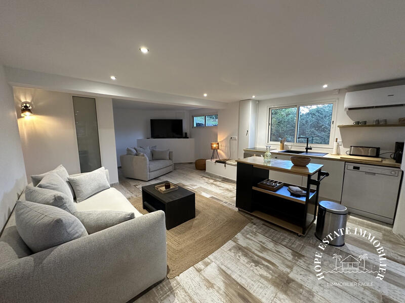 Villa - 197 m² - 8 pièces