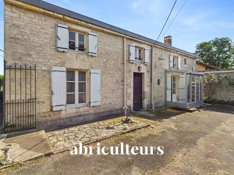 Maison - 258 m² - 12 pièces