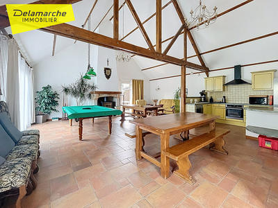 Maison - 308 m² - 12 pièces