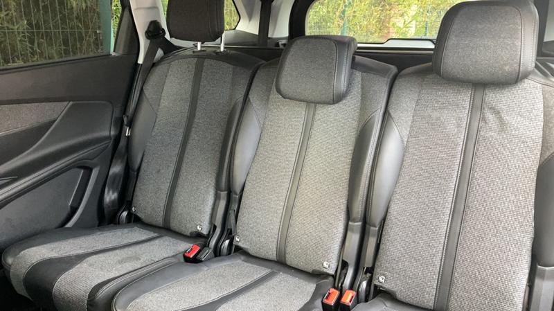 Peugeot 5008 II 1.6 BlueHDi 120 Eat6 Allure