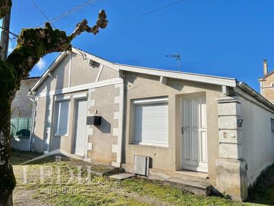 Maison - 330 m² - 6 pièces