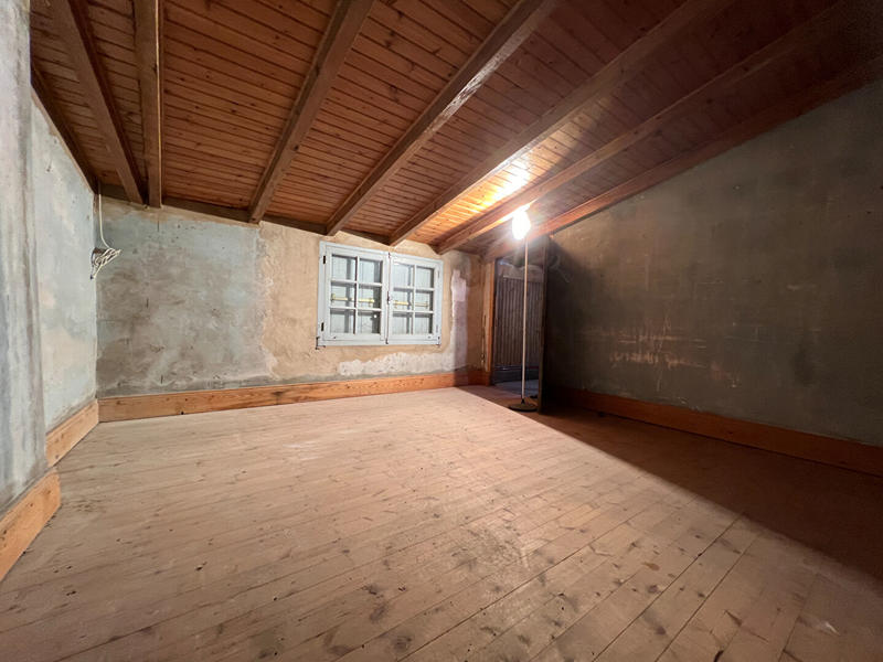 Maison - 278 m² - 9 pièces