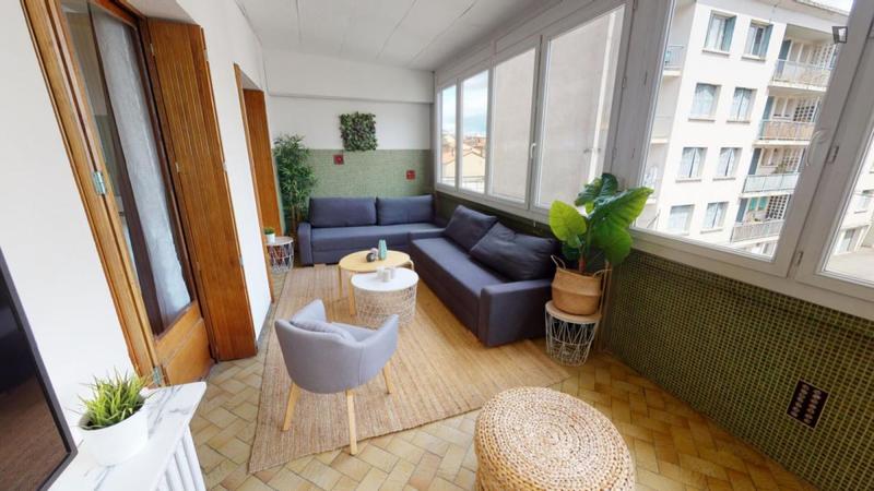 Chambre - 20 m² - 10 pièces