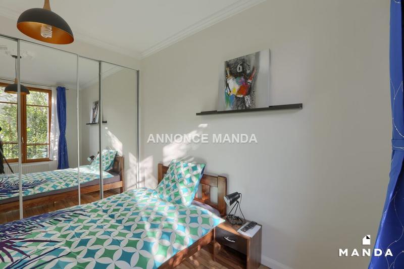 Chambre - 12 m² - 5 pièces