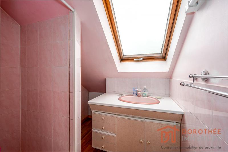 Maison - 93 m² - 6 pièces