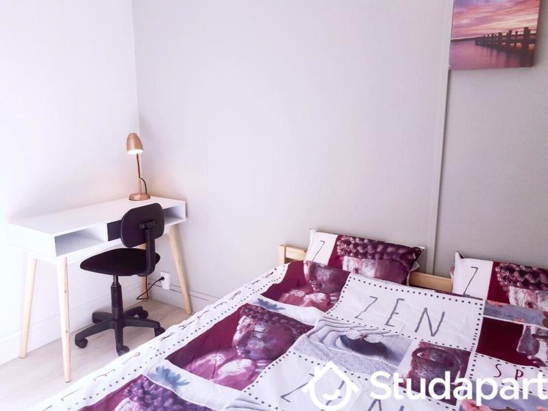 Chambre - 13 m² - 1 pièce