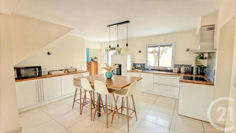 Villa - 154 m² - 6 pièces