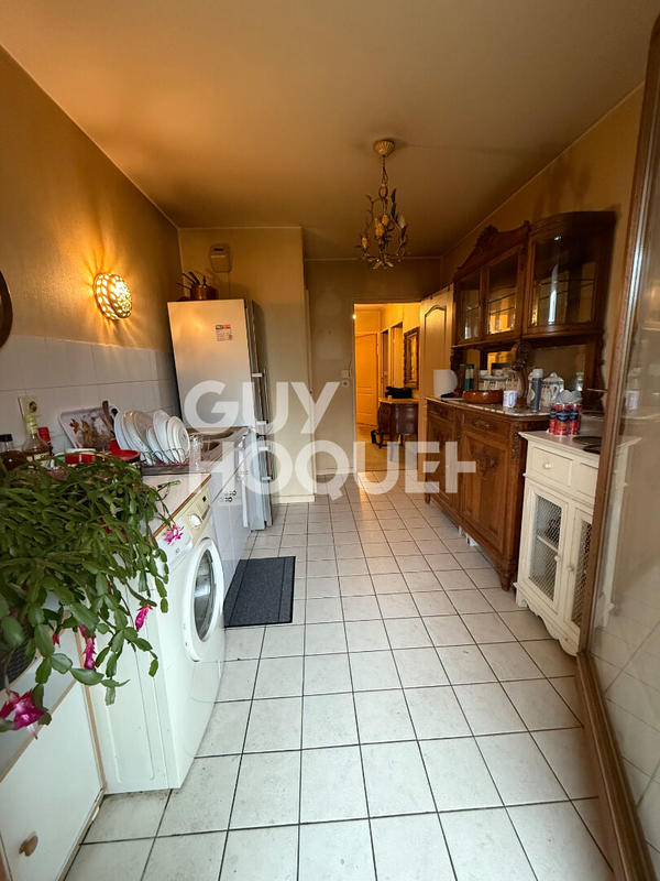 Appartement - 101 m² - 5 pièces